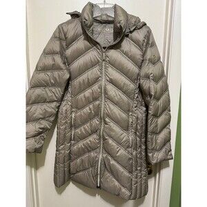 MICHAEL KORS PACKABLE DOWN  FILL PUFFER JACKET TAUPE size large